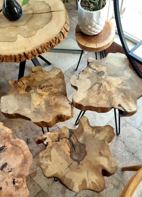 پایه‌ی فلزی میز عسلی-جلومبلی