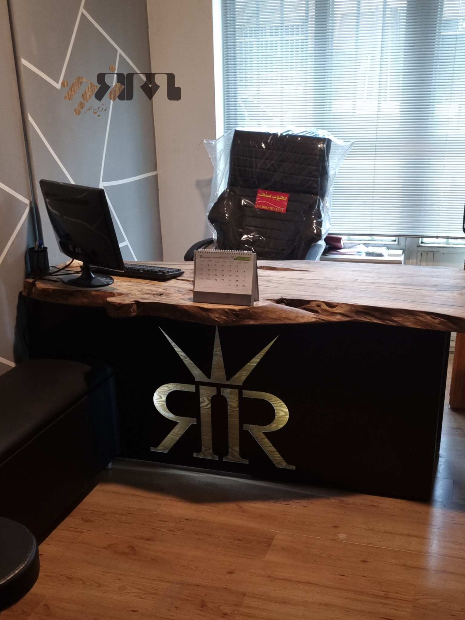 میز اداری سبک روستیک