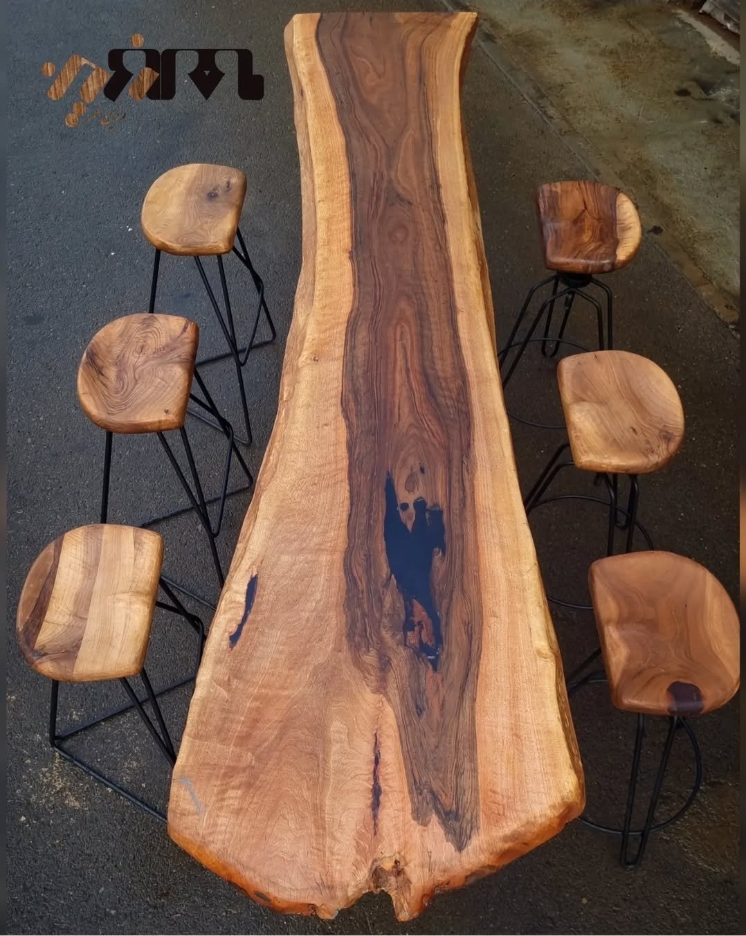 الدليل الكامل للعناية الصحيحة بطاولات الرزين (الإيبوكسي)