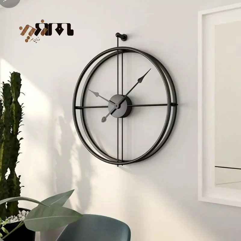 ساعت دیواری فلزی سبک مینیمال